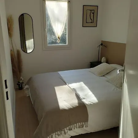 Maison A 5 Mn A Pied De La *